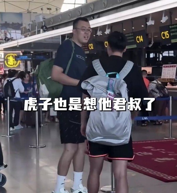 问辽宁队何, 不多说, 韩德君休赛