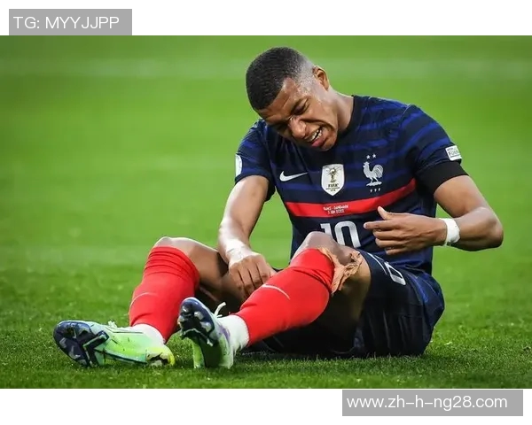 《足球百大球星排名442：盘点全球最具影响力的顶级球员》